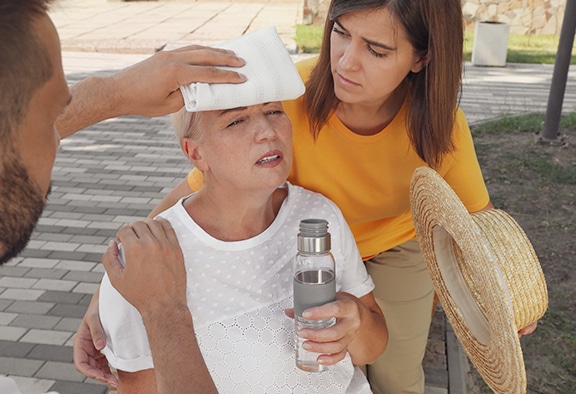 woman-with-heat-stroke